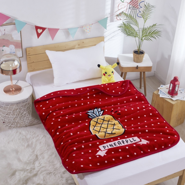 91家纺网 家纺一手货源 找家纺 凯轩毛毛毯毯子 儿童云毛毯毯子系列不二家 菠萝-红