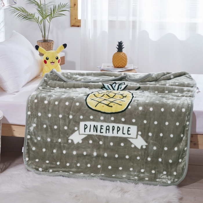 91家纺网 家纺一手货源 找家纺 凯轩毛毛毯毯子 儿童云毛毯毯子系列不二家 菠萝-灰