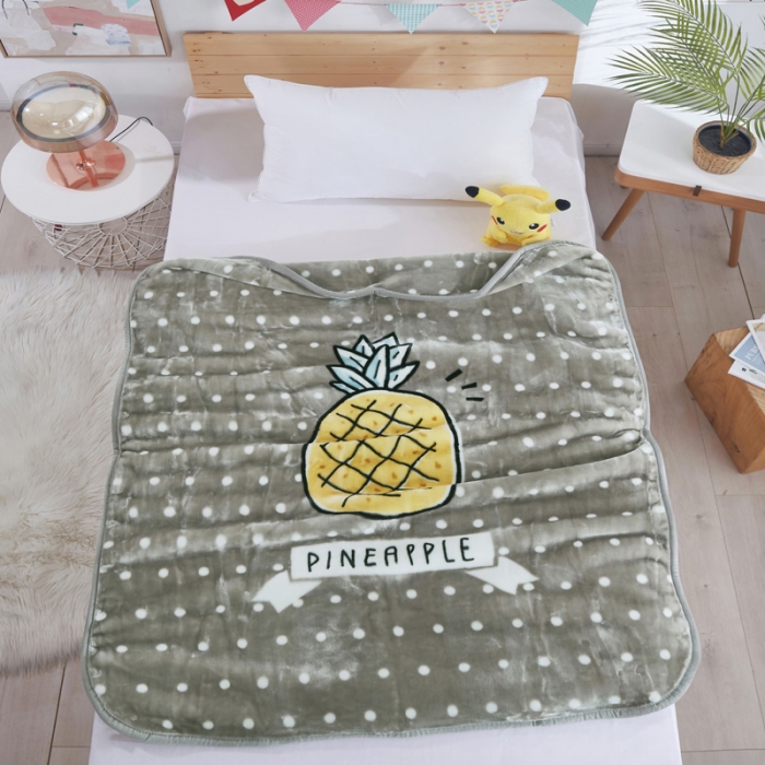 91家纺网 家纺一手货源 找家纺 凯轩毛毛毯毯子 儿童云毛毯毯子系列不二家 菠萝-灰