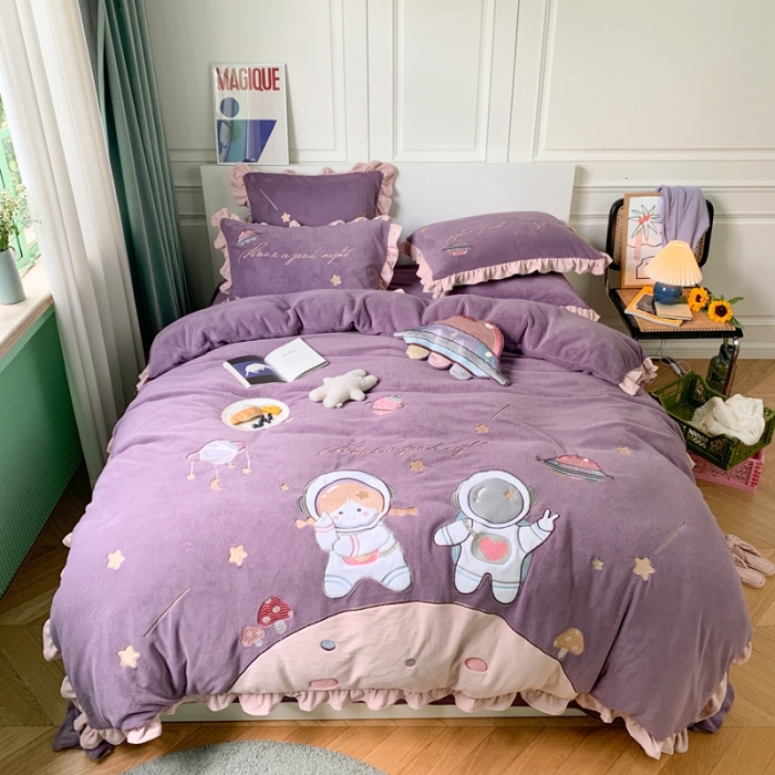 91家纺网 家纺一手货源 找家纺 柚子YOUTH 2021新款牛奶绒工艺款四件套-实拍 星球漫步紫