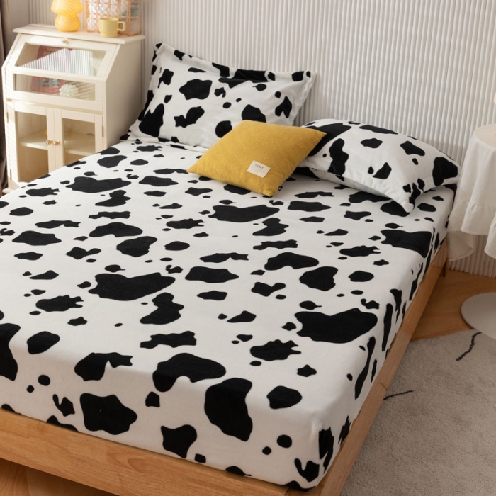 91家纺网 家纺一手货源 找家纺 梦家居 2021新款秋冬牛奶绒床笠单品 牛奶纹