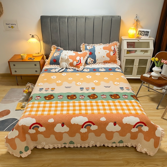 91家纺网 家纺一手货源 找家纺 索飞特牛奶绒夹棉绗缝床盖三件套 布朗熊