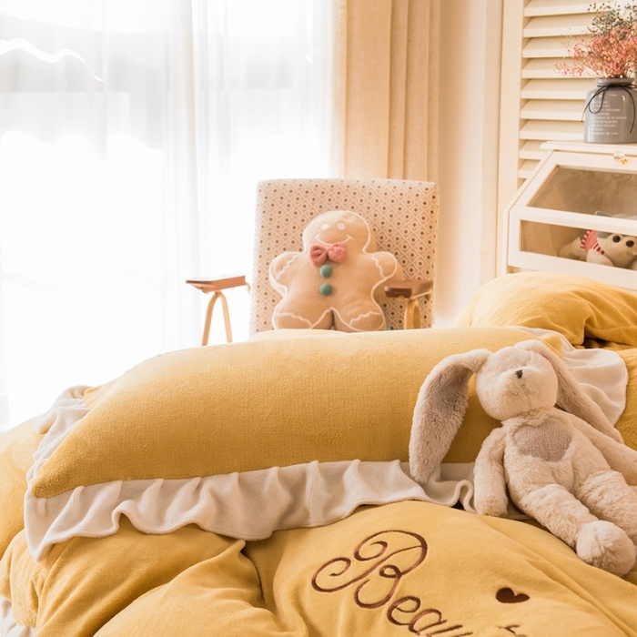 91家纺网 家纺一手货源 找家纺 丝羽坊 2021新款牛奶绒韩系心意系列四件套 姜黄