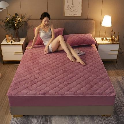 91家纺网 家纺一手货源 找家纺 （总）欧邦 新款纯色水晶绒刺绣夹棉床笠