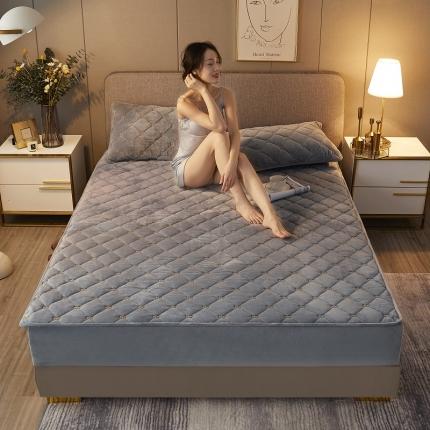 91家纺网 家纺一手货源 找家纺 （总）欧邦 新款纯色水晶绒刺绣夹棉床笠