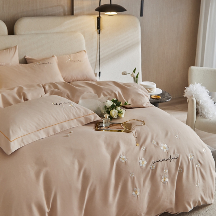 91家纺网 家纺一手货源 找家纺 凡客2021秋冬新款埃类棉刺绣磨毛四件套-樱语 樱语-浅咖