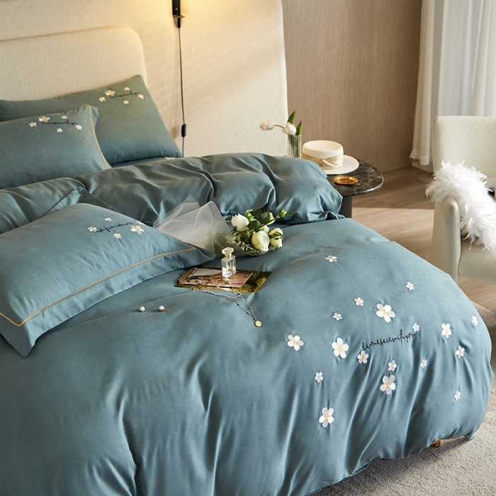 91家纺网 家纺一手货源 找家纺 凡客2021秋冬新款埃类棉刺绣磨毛四件套-樱语 樱语-水蓝