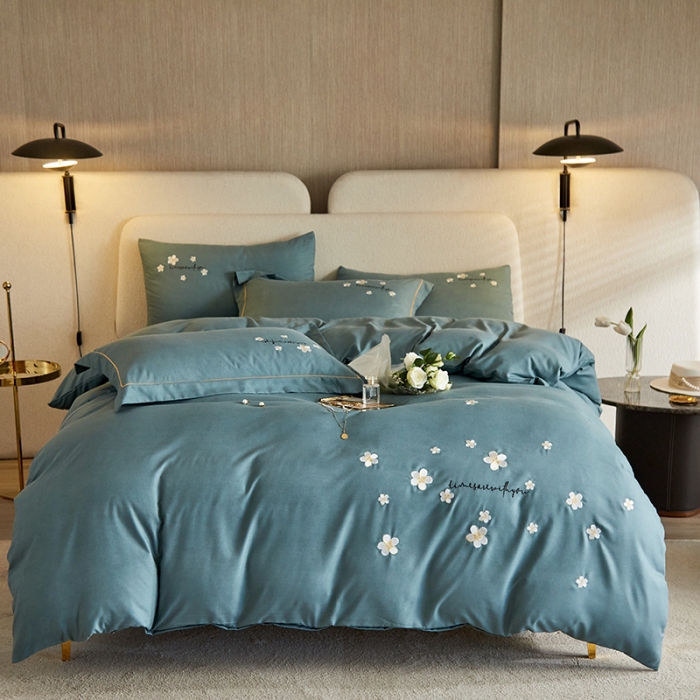 91家纺网 家纺一手货源 找家纺 凡客2021秋冬新款埃类棉刺绣磨毛四件套-樱语 樱语-水蓝