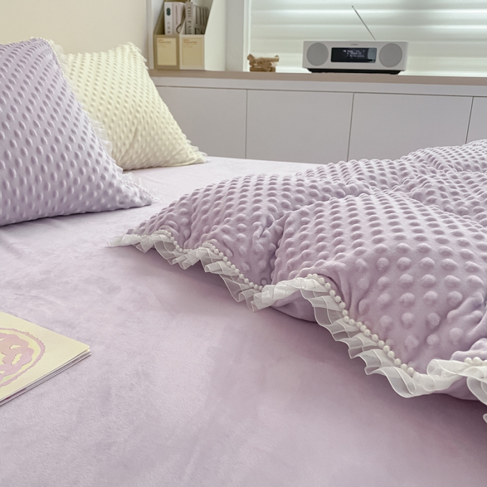 91家纺网 家纺一手货源 找家纺 玛奇朵 2021新款豆豆绒珍珠款四件套-梦露系列 梦露-丁香紫