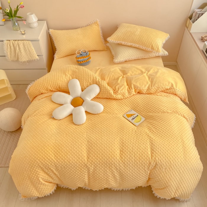 91家纺网 家纺一手货源 找家纺 玛奇朵 2021新款豆豆绒珍珠款四件套-梦露系列 梦露-亮丽黄