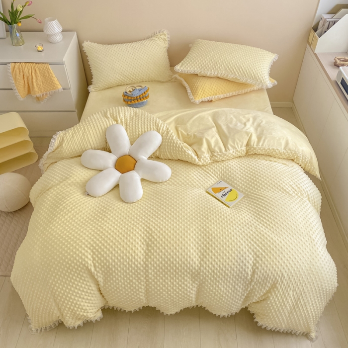 91家纺网 家纺一手货源 找家纺 玛奇朵 2021新款豆豆绒珍珠款四件套-梦露系列 梦露-象牙白