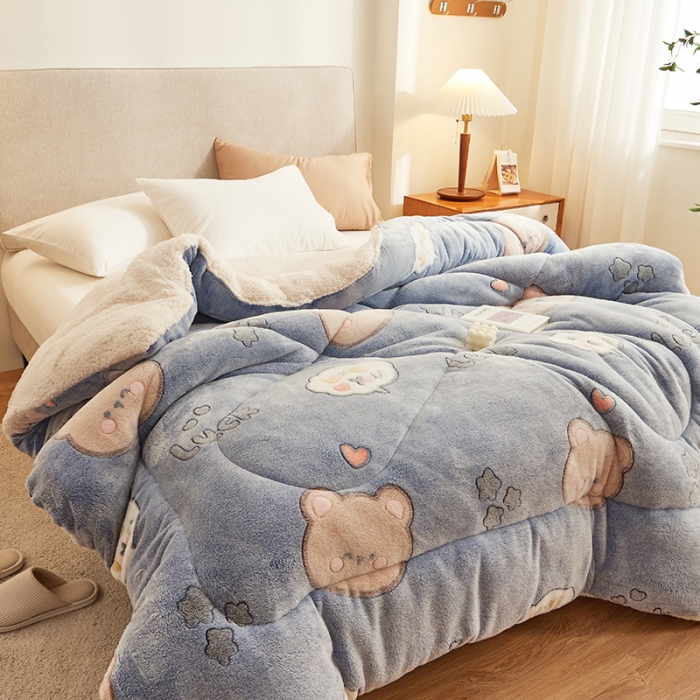 91家纺网 家纺一手货源 找家纺 佰亿莱 2024新款双面绒A版雪花绒B版羊羔绒冬被 泰迪熊