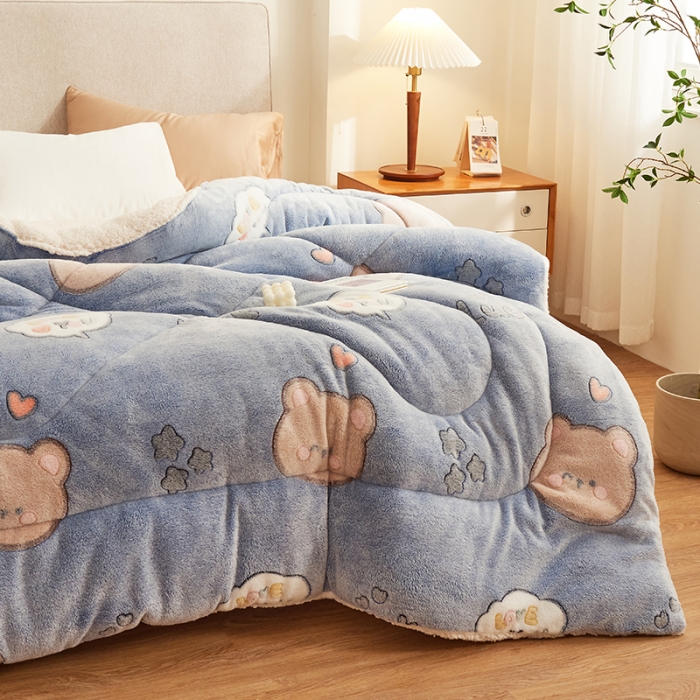 91家纺网 家纺一手货源 找家纺 佰亿莱 2024新款双面绒A版雪花绒B版羊羔绒冬被 泰迪熊