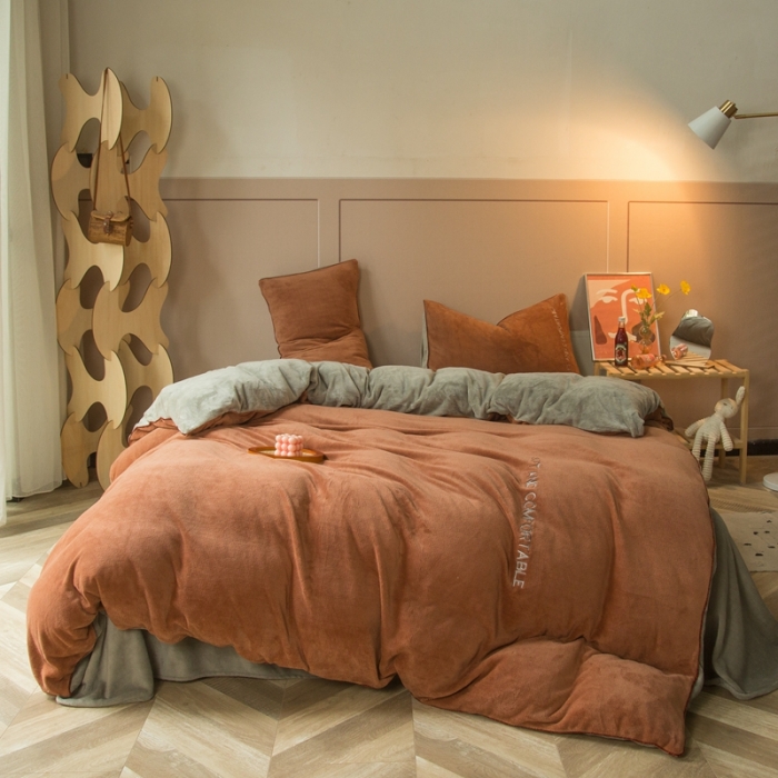 91家纺网 家纺一手货源 找家纺 凡客家居 2021秋冬新款工艺款牛奶绒四件套 格调-咖