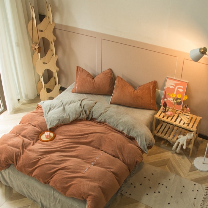 91家纺网 家纺一手货源 找家纺 凡客家居 2021秋冬新款工艺款牛奶绒四件套 格调-咖