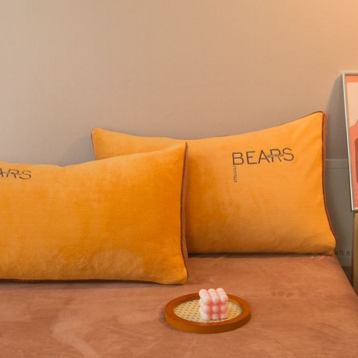 91家纺网 家纺一手货源 找家纺 凡客家居 2021秋冬新款工艺款牛奶绒四件套 快乐星球