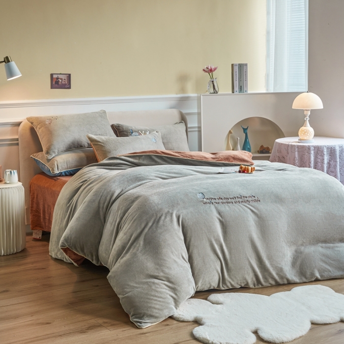 91家纺网 家纺一手货源 找家纺 凡客家居 2021秋冬新款工艺款牛奶绒四件套 梦想树