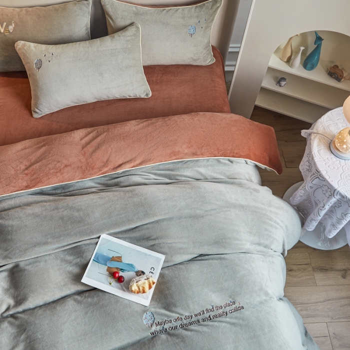 91家纺网 家纺一手货源 找家纺 凡客家居 2021秋冬新款工艺款牛奶绒四件套 梦想树