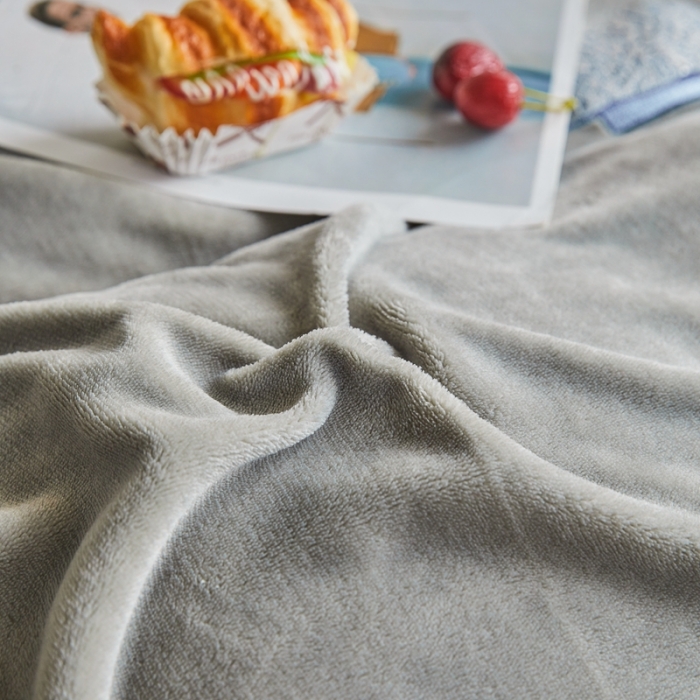 91家纺网 家纺一手货源 找家纺 凡客家居 2021秋冬新款工艺款牛奶绒四件套 梦之爱恋