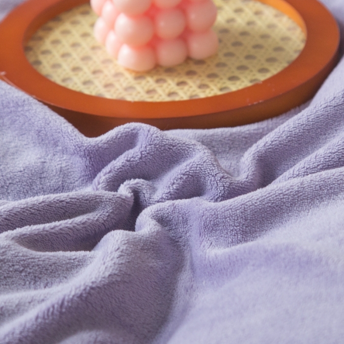 91家纺网 家纺一手货源 找家纺 凡客家居 2021秋冬新款工艺款牛奶绒四件套 微微一笑-紫