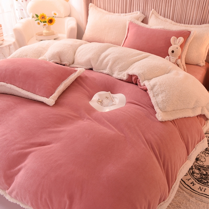 91家纺网 家纺一手货源 找家纺 艾米 2021新款牛奶绒羊羔绒双拼四件套 豆沙