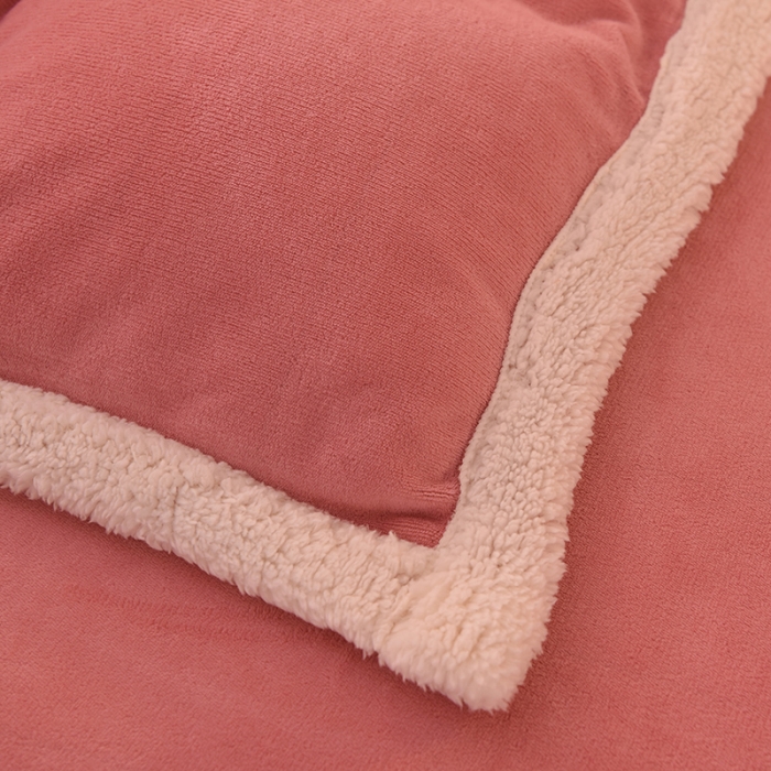 91家纺网 家纺一手货源 找家纺 艾米 2021新款牛奶绒羊羔绒双拼四件套 豆沙