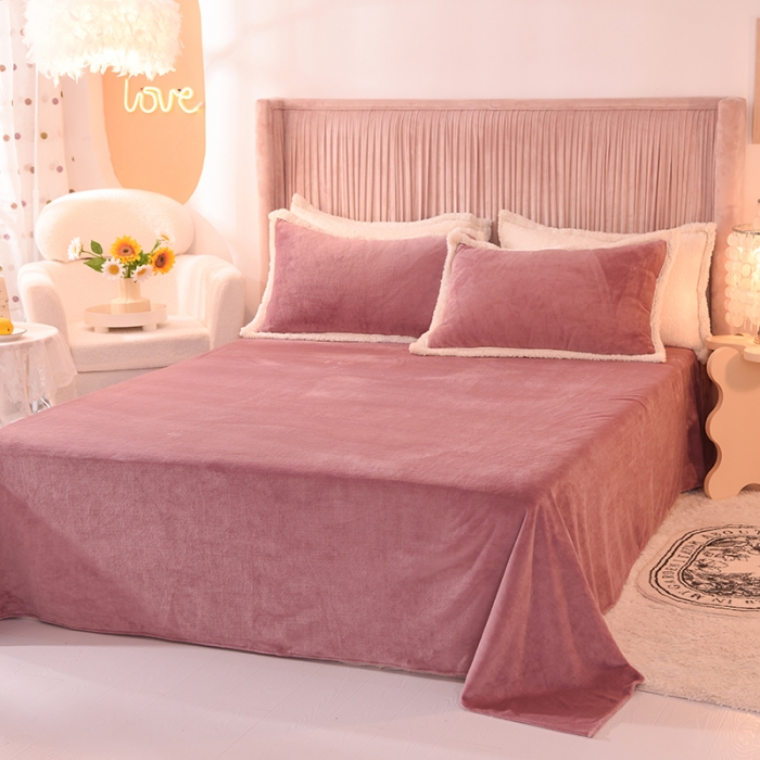 91家纺网 家纺一手货源 找家纺 艾米 2021新款牛奶绒羊羔绒双拼四件套 梅紫色