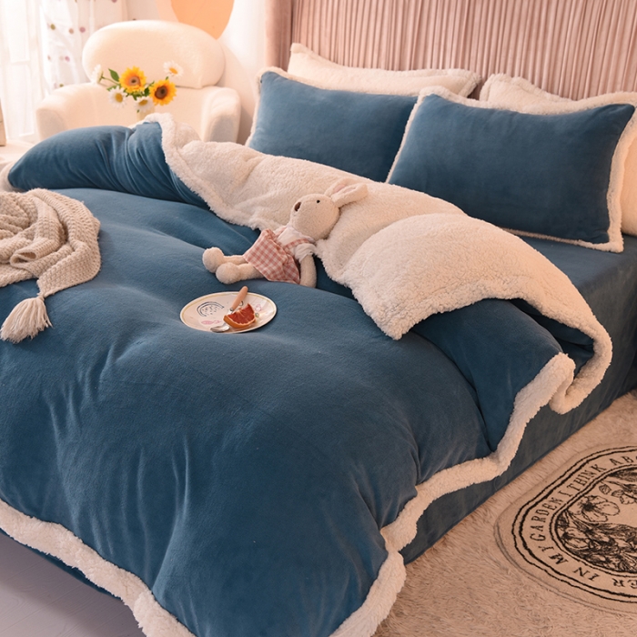 91家纺网 家纺一手货源 找家纺 艾米 2021新款牛奶绒羊羔绒双拼四件套 深蓝