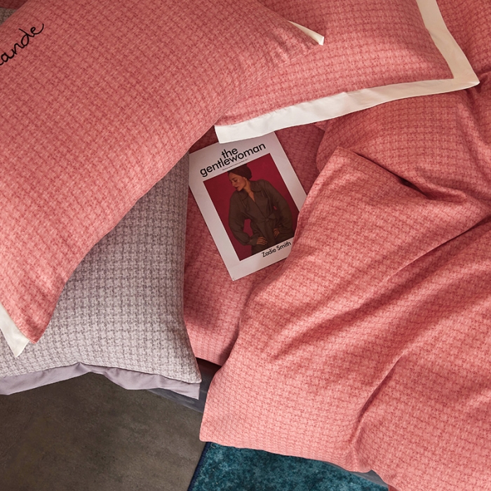 91家纺网 家纺一手货源 找家纺 凡客2021秋冬新款全棉磨毛刺绣四件套-潘多拉潘多拉（豆沙）