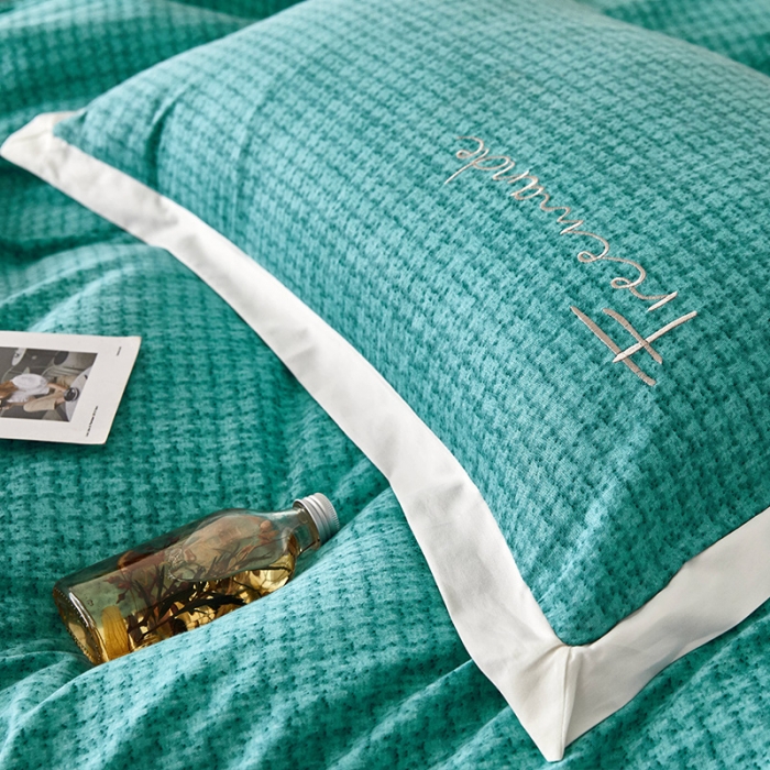 91家纺网 家纺一手货源 找家纺 凡客2021秋冬新款全棉磨毛刺绣四件套-潘多拉 潘多拉（绿）