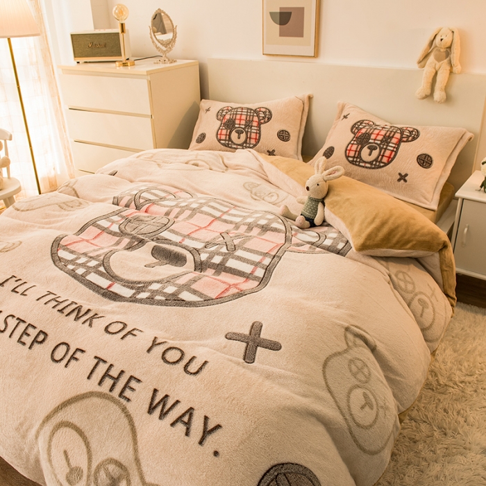 91家纺网 家纺一手货源 找家纺 懒猫家纺 2021新款大版雪花绒四件套 宝莉熊