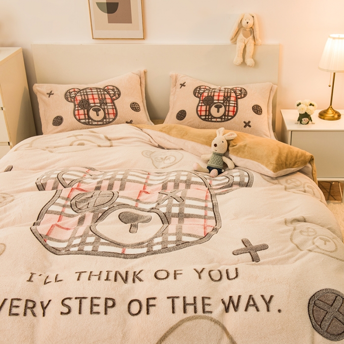 91家纺网 家纺一手货源 找家纺 懒猫家纺 2021新款大版雪花绒四件套 宝莉熊