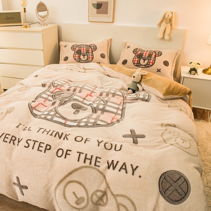 91家纺网 家纺一手货源 找家纺 懒猫家纺 2021新款大版雪花绒四件套 宝莉熊