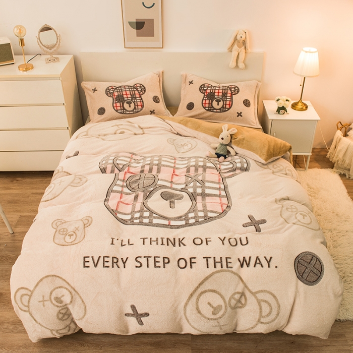 91家纺网 家纺一手货源 找家纺 懒猫家纺 2021新款大版雪花绒四件套 宝莉熊