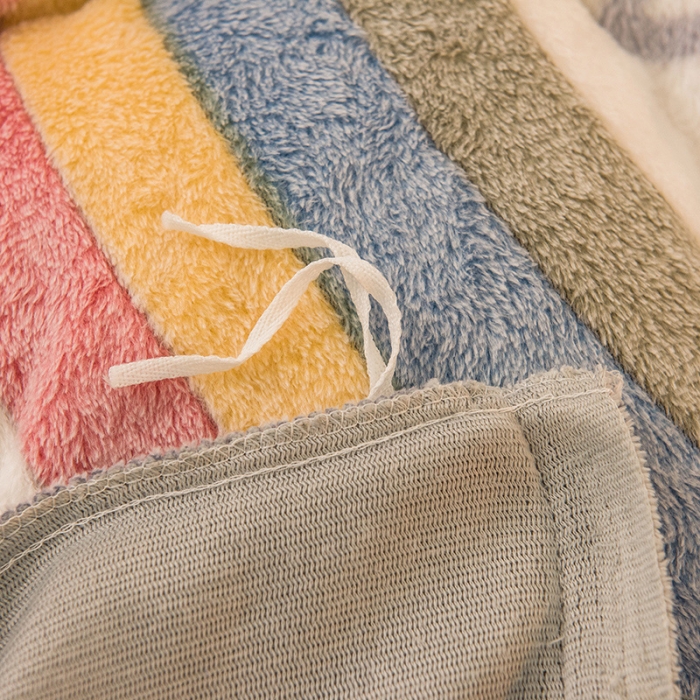 91家纺网 家纺一手货源 找家纺 懒猫家纺 2021新款大版雪花绒四件套 彩虹微笑