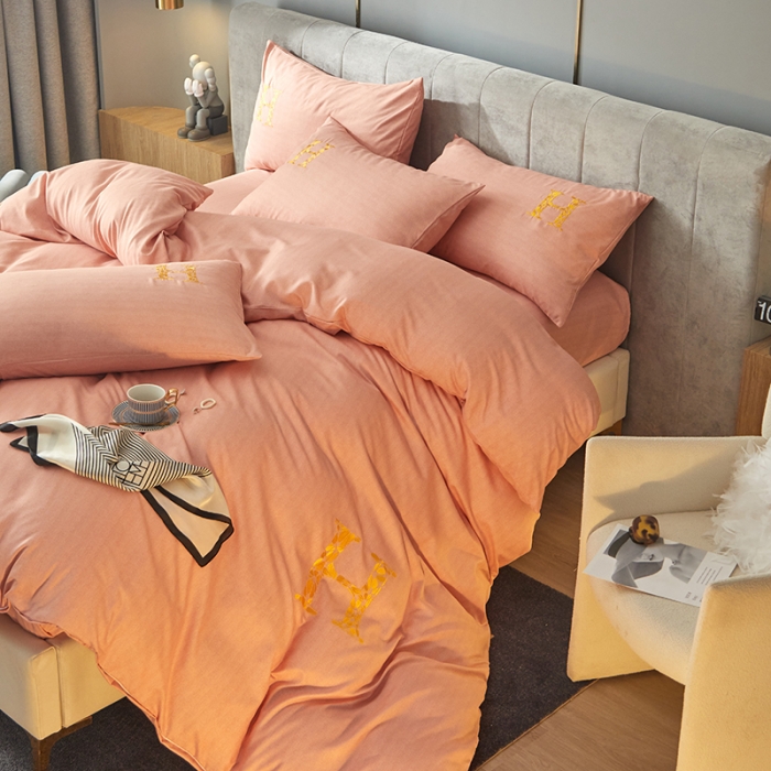 91家纺网 家纺一手货源 找家纺 凡客2021秋冬新款雅棉刺绣四件套-索菲亚 索菲亚-粉