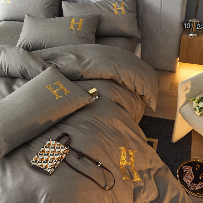 91家纺网 家纺一手货源 找家纺 凡客2021秋冬新款雅棉刺绣四件套-索菲亚 索菲亚-灰