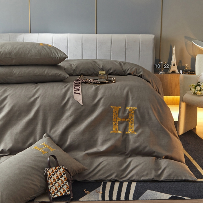 91家纺网 家纺一手货源 找家纺 凡客2021秋冬新款雅棉刺绣四件套-索菲亚 索菲亚-灰