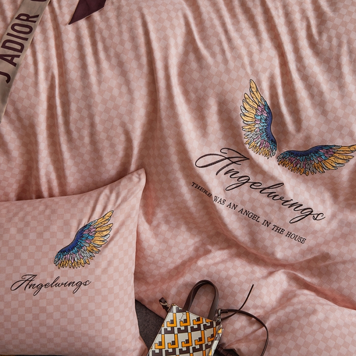 91家纺网 家纺一手货源 找家纺 凡客 2021秋冬新款天使之翼埃类棉刺绣磨毛四件套 天使之翼-粉玉