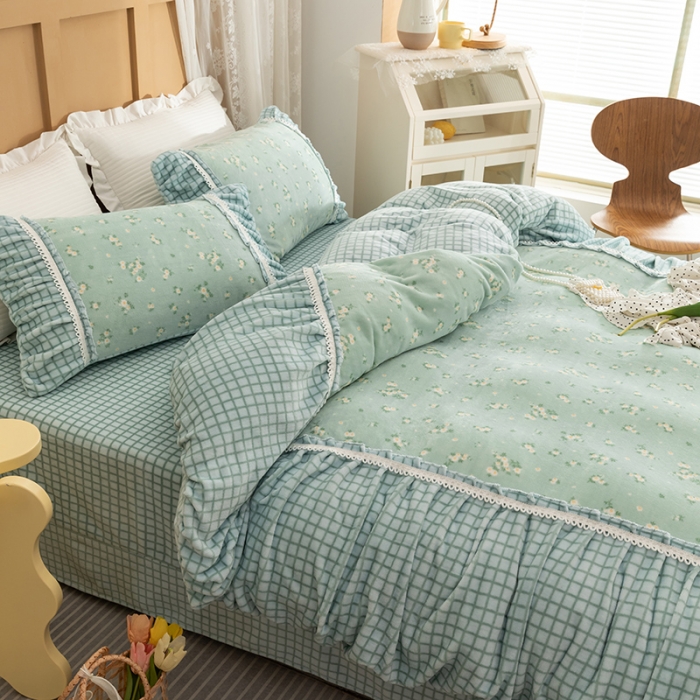 91家纺网 家纺一手货源 找家纺 金爱家  2021新款直播热卖牛奶绒220g泡泡袖四件套 清新绿