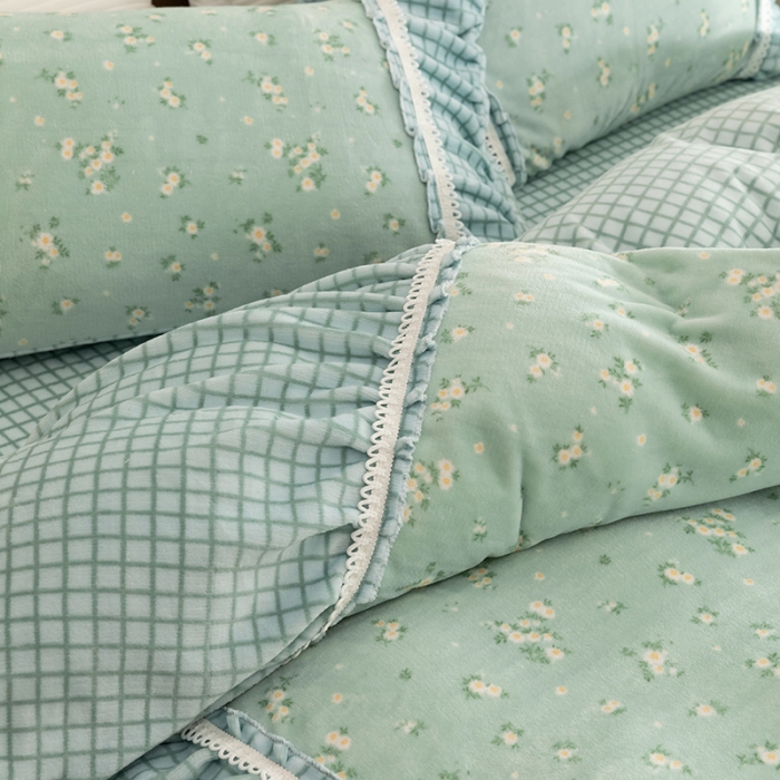 91家纺网 家纺一手货源 找家纺 金爱家  2021新款直播热卖牛奶绒220g泡泡袖四件套 清新绿