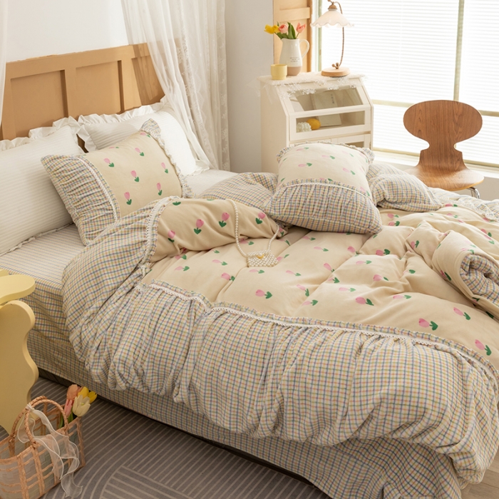 91家纺网 家纺一手货源 找家纺 金爱家  2021新款直播热卖牛奶绒220g泡泡袖四件套 小郁金香