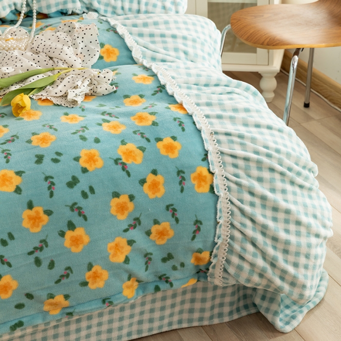 91家纺网 家纺一手货源 找家纺 金爱家  2021新款直播热卖牛奶绒220g泡泡袖四件套 韵彩蓝绿