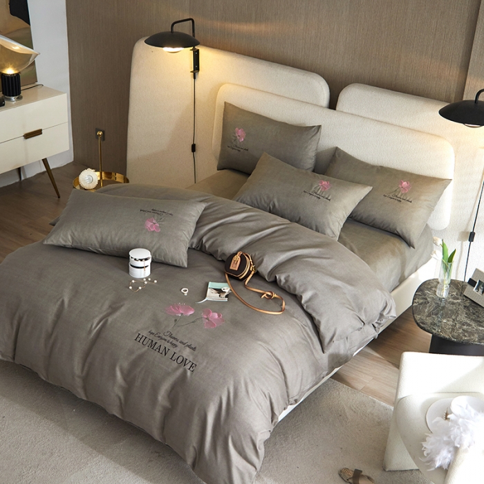 91家纺网 家纺一手货源 找家纺 凡客 2021秋冬新款雅棉刺绣四件套-花颜 花颜-灰