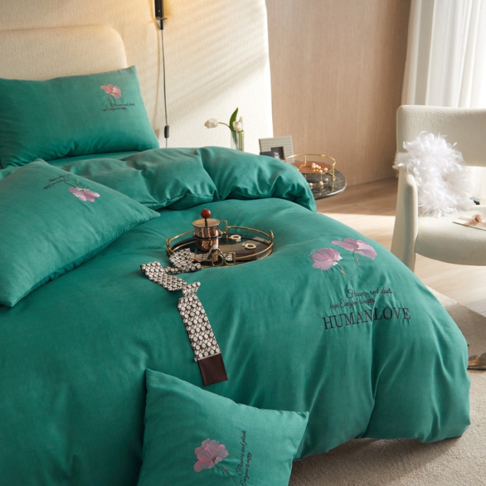 91家纺网 家纺一手货源 找家纺 凡客 2021秋冬新款雅棉刺绣四件套-花颜 花颜-绿