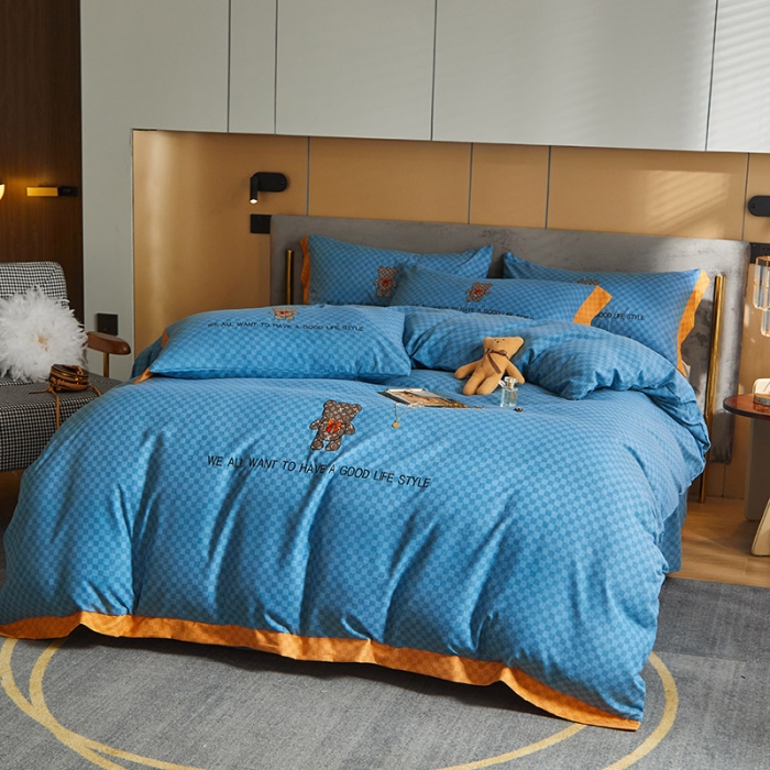 91家纺网 家纺一手货源 找家纺 凡客 2021秋冬新款埃类棉刺绣磨毛四件套-熊 轻奢熊-宾利蓝