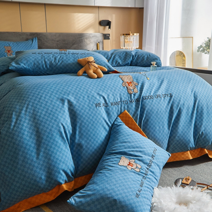 91家纺网 家纺一手货源 找家纺 凡客 2021秋冬新款埃类棉刺绣磨毛四件套-熊 轻奢熊-宾利蓝