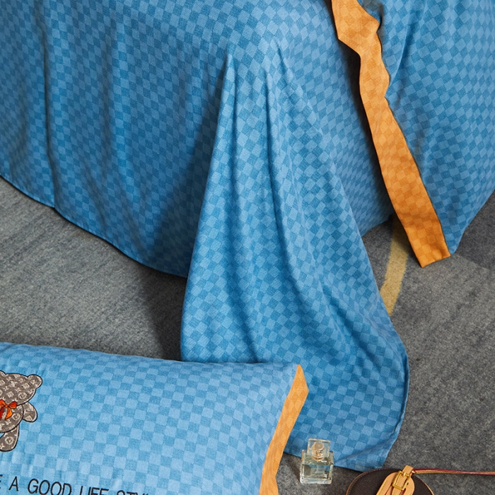 91家纺网 家纺一手货源 找家纺 凡客 2021秋冬新款埃类棉刺绣磨毛四件套-熊 轻奢熊-宾利蓝