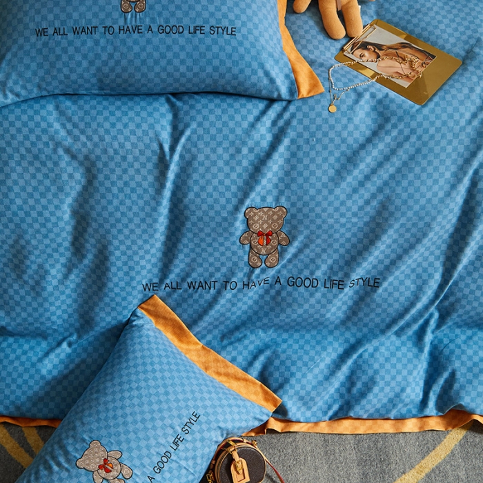 91家纺网 家纺一手货源 找家纺 凡客 2021秋冬新款埃类棉刺绣磨毛四件套-熊 轻奢熊-宾利蓝