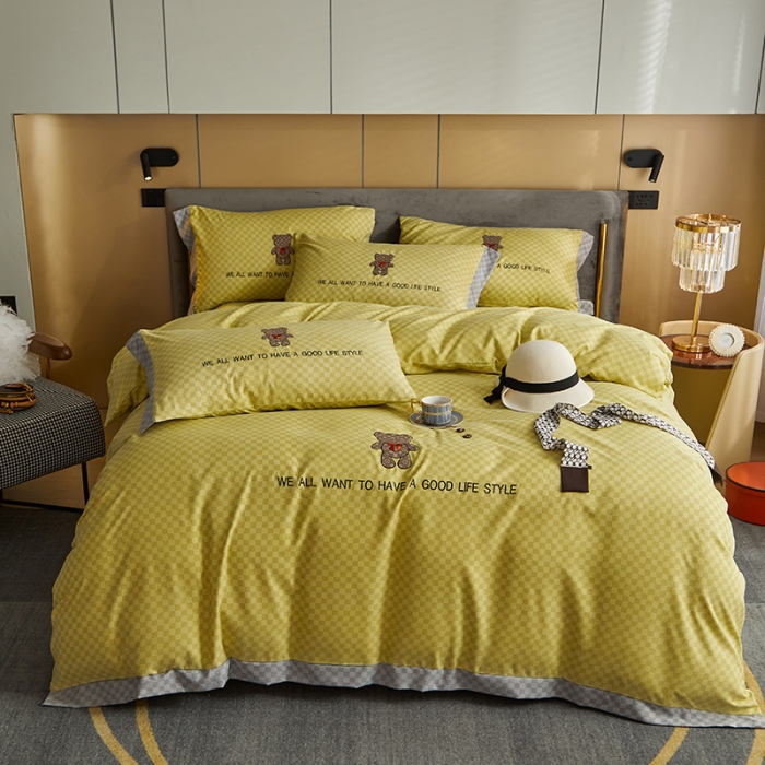 91家纺网 家纺一手货源 找家纺 凡客 2021秋冬新款埃类棉刺绣磨毛四件套-熊 轻奢熊-蜂蜜黄